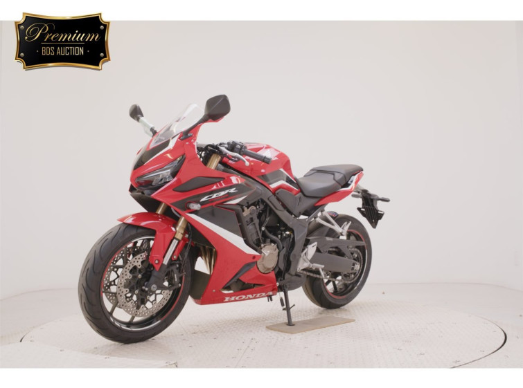 Мотоцикл Honda CBR650R з пробігом 5702 km