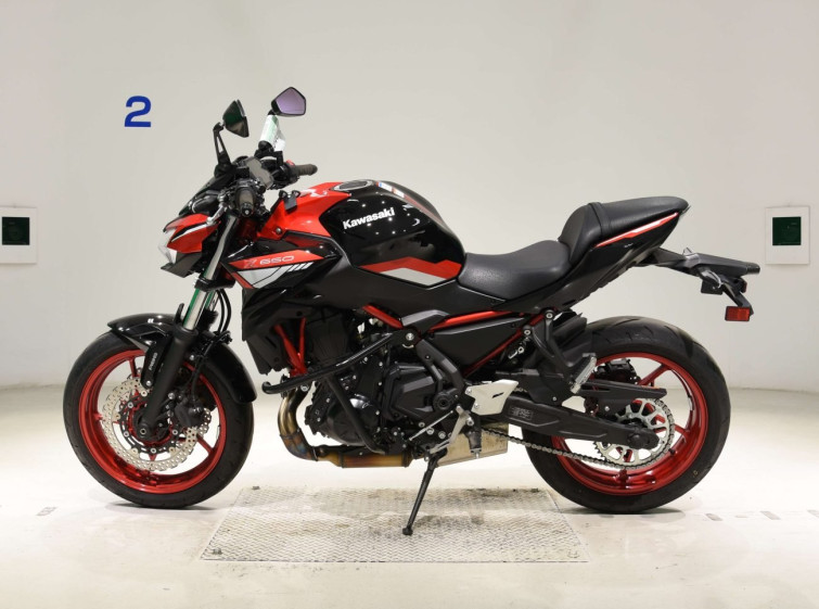 Мотоцикл Kawasaki Z650A з пробігом 7668 km