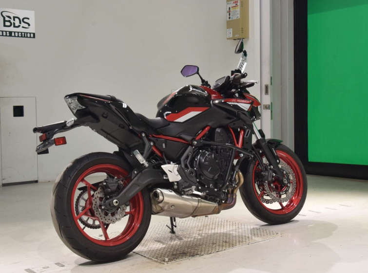 Мотоцикл Kawasaki Z650A з пробігом 7668 km