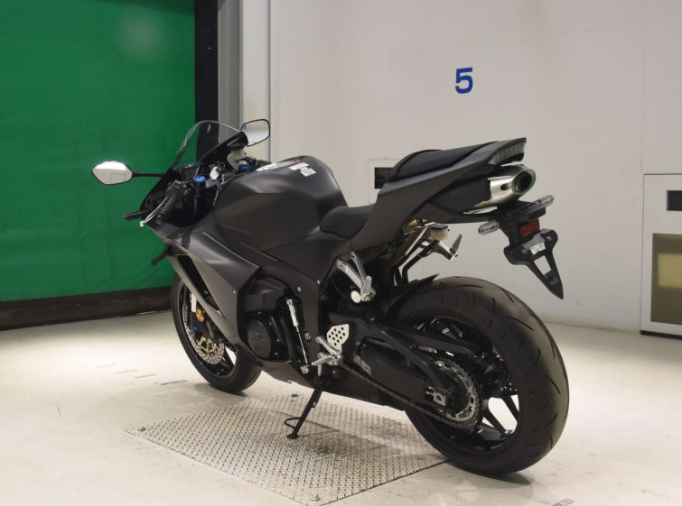 Мотоцикл Honda CBR600RR с пробегом 3288 km
