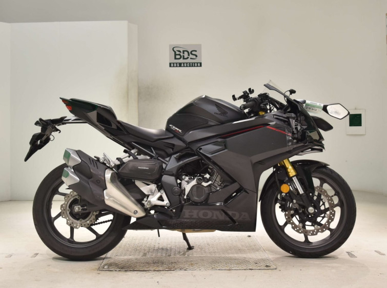 Мотоцикл Honda CBR250RRA з пробігом 8168 km