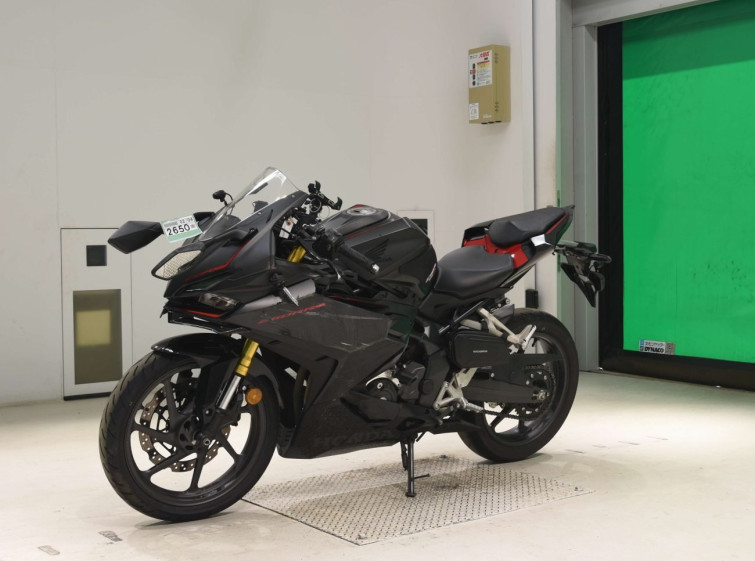 Мотоцикл Honda CBR250RRA з пробігом 8168 km