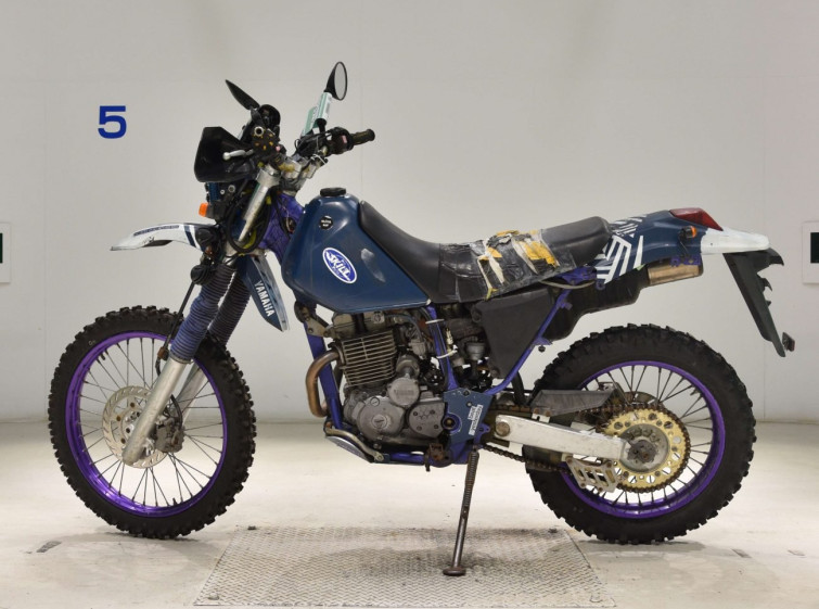 Мотоцикл Yamaha TT250R