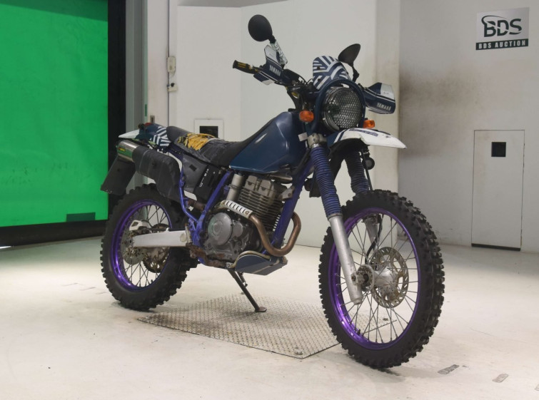 Мотоцикл Yamaha TT250R