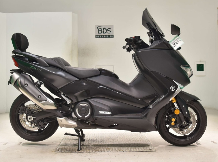 Мотоцикл Yamaha T-MAX530DX з пробігом 2864 km