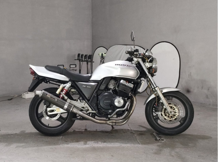 Мотоцикл Honda CB400SF з пробігом 4375 km