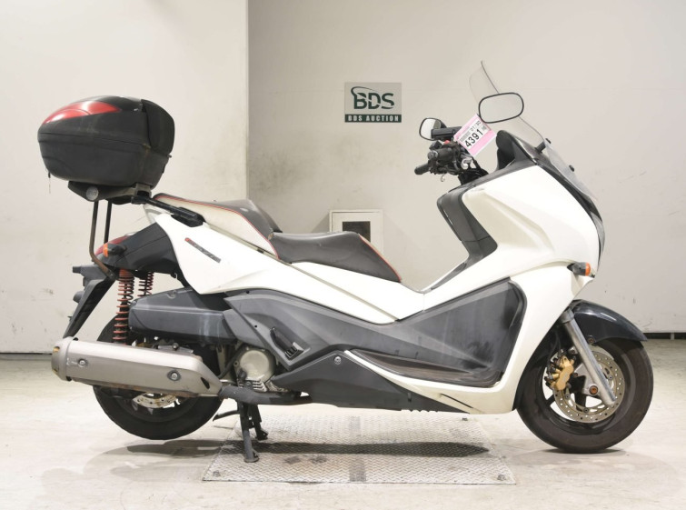 Мотоцикл Honda FAZE