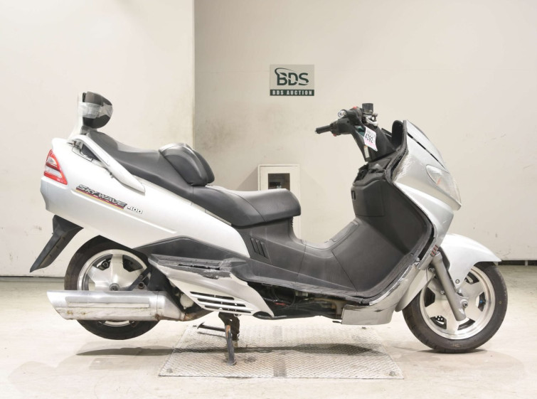 Мотоцикл Suzuki SKYWAVE 400