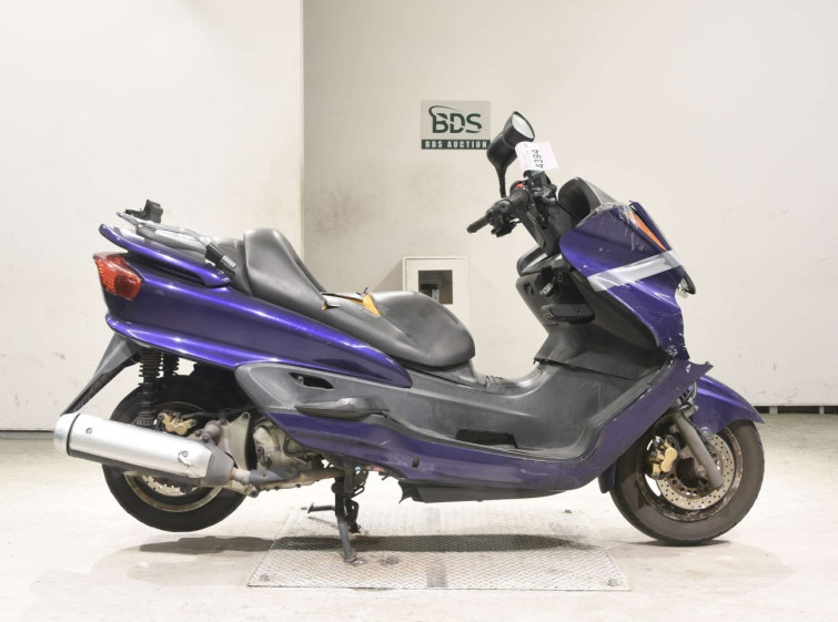 Мотоцикл Yamaha MAJESTY 250