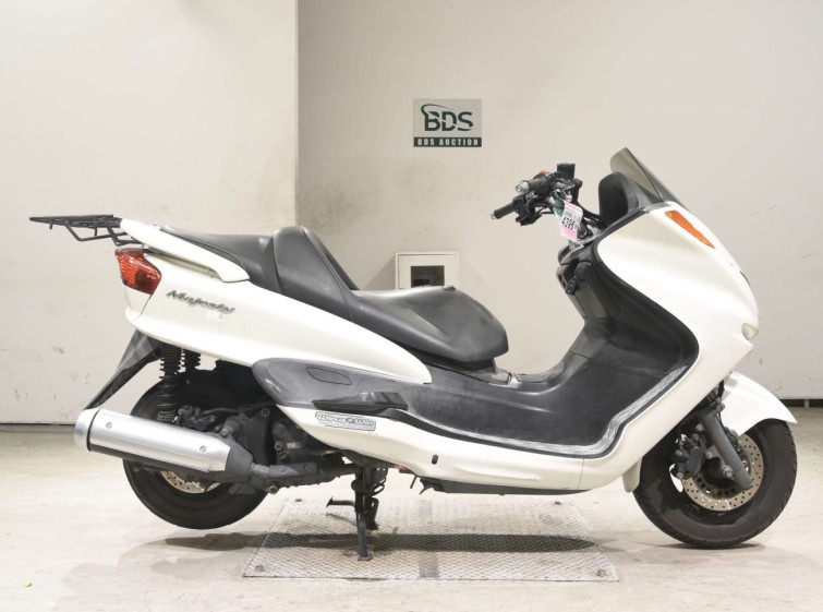 Мотоцикл Yamaha MAJESTY 250C з пробігом 43626 km