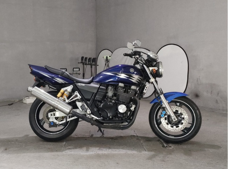 Мотоцикл Yamaha XJR400 з пробігом 18943 km