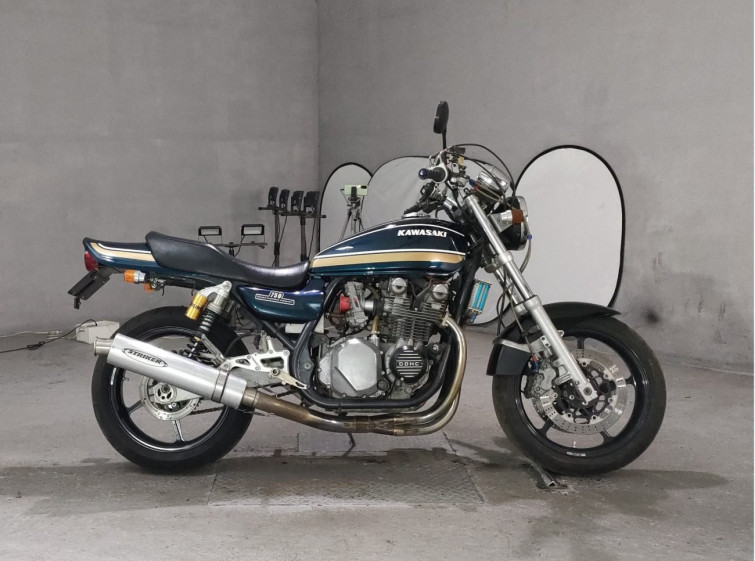 Мотоцикл Kawasaki ZEPHYR750 з пробігом 3881 km