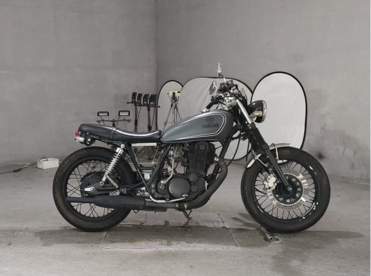 Мотоцикл Yamaha SR400 с пробегом 20075 km