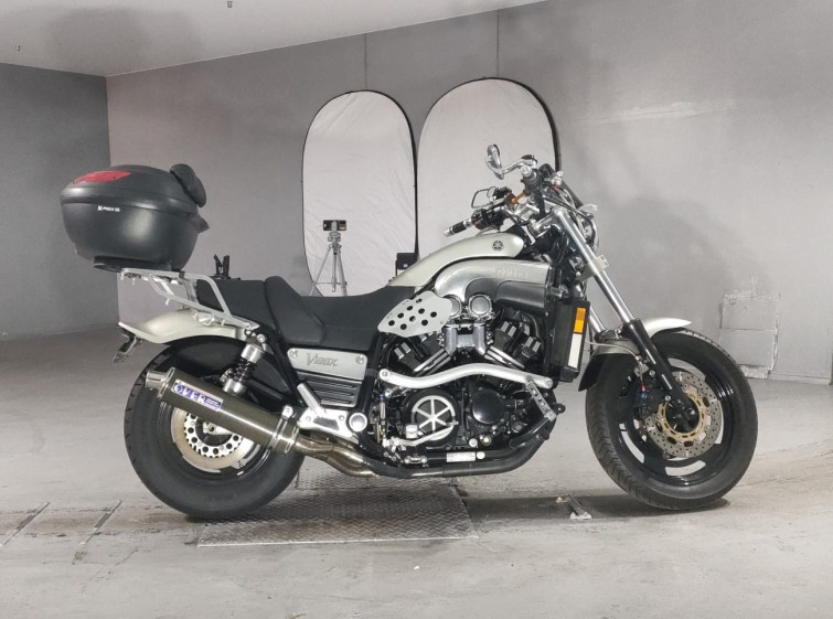 Мотоцикл Yamaha V-MAX1200 з пробігом 7072 km