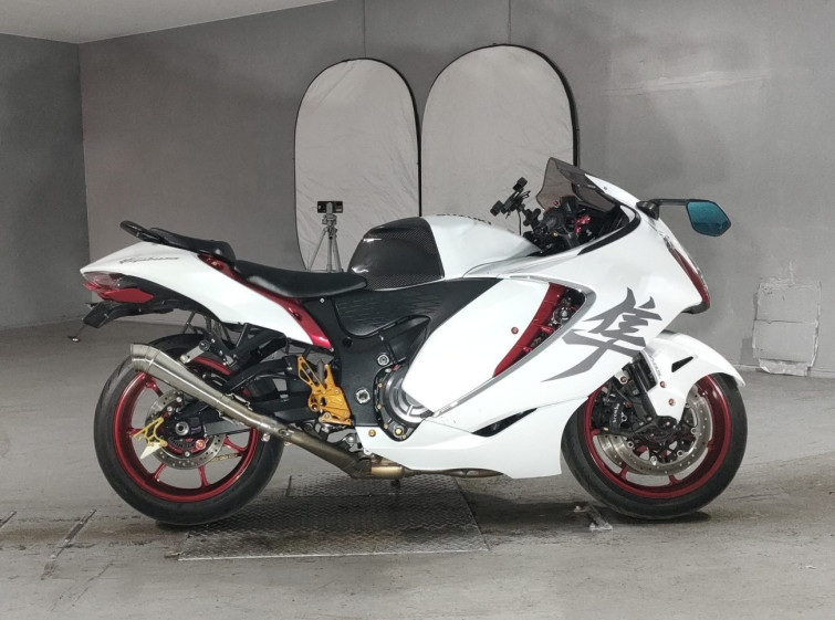 Мотоцикл Suzuki GSX1300R HAYABUSA с пробегом 5712 km