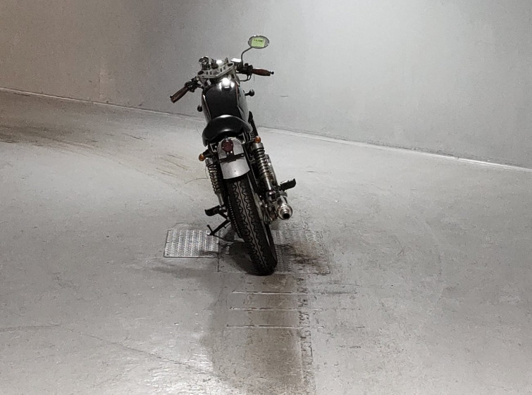 Мотоцикл Yamaha SR400 з пробігом 11137 km