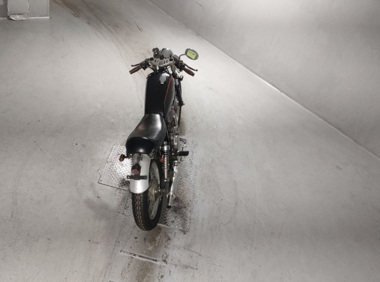 Мотоцикл Yamaha SR400 з пробігом 11137 km