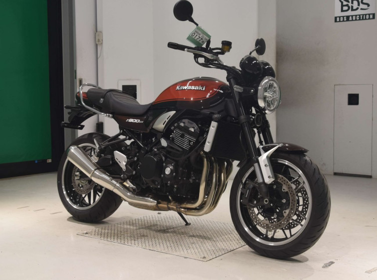 Мотоцикл Kawasaki Z900RS з пробігом 2003 km