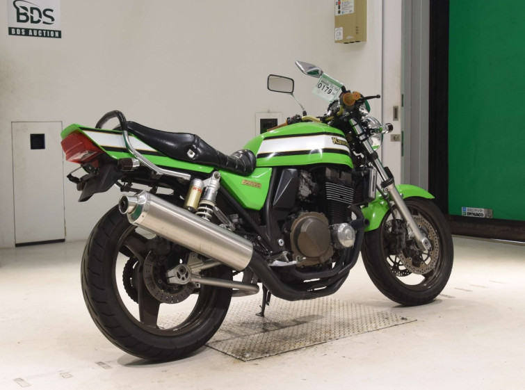 Мотоцикл Kawasaki ZRX400 з пробігом 42766 km