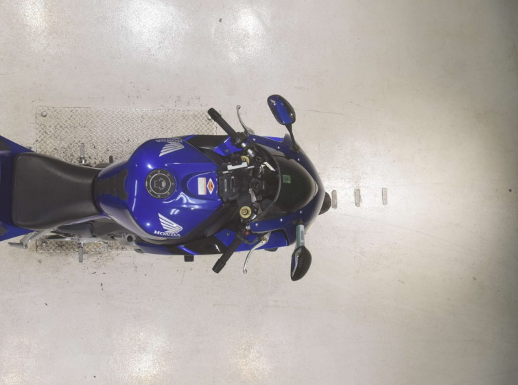 Мотоцикл Honda CBR1000RR с пробегом 24500 km