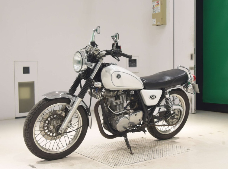 Мотоцикл Yamaha SR400 з пробігом 9604 km