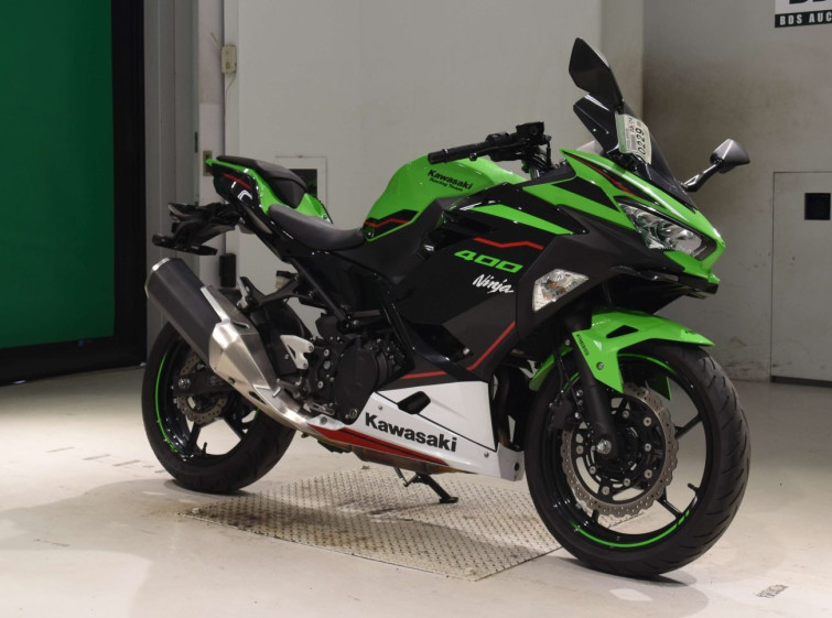 Мотоцикл Kawasaki NINJA400 с пробегом 8068 km