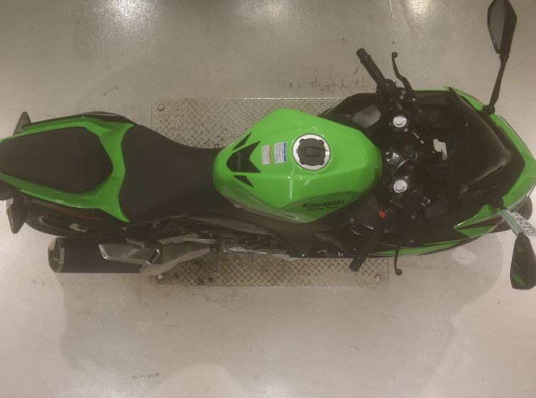 Мотоцикл Kawasaki NINJA400 с пробегом 8068 km