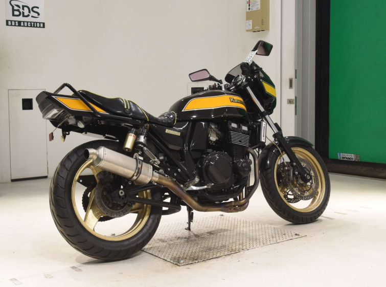 Мотоцикл Kawasaki ZRX400 з пробігом 2257 km