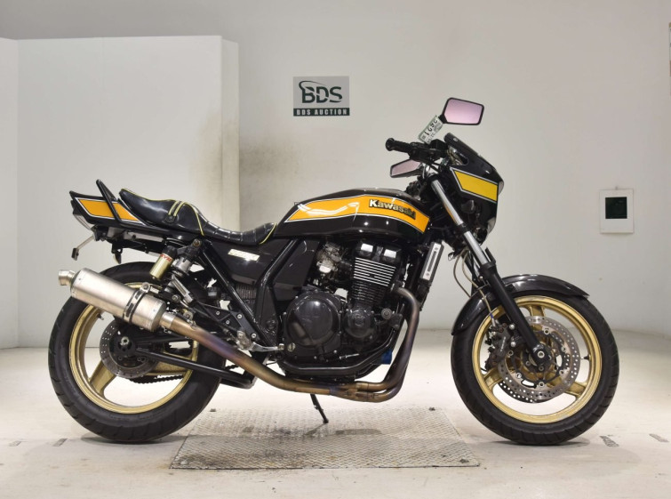 Мотоцикл Kawasaki ZRX400 з пробігом 2257 km