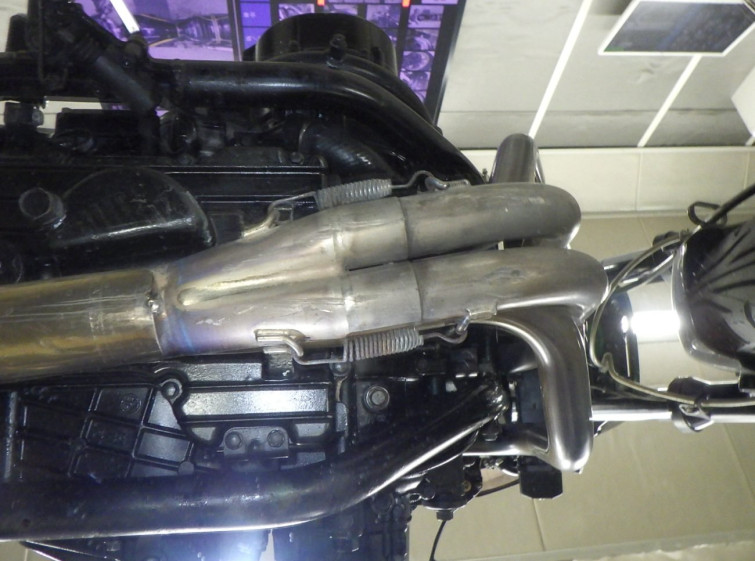 Мотоцикл Kawasaki ZRX400 з пробігом 2257 km