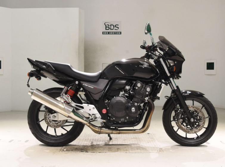 Мотоцикл Honda CB400SF з пробігом 8055 km