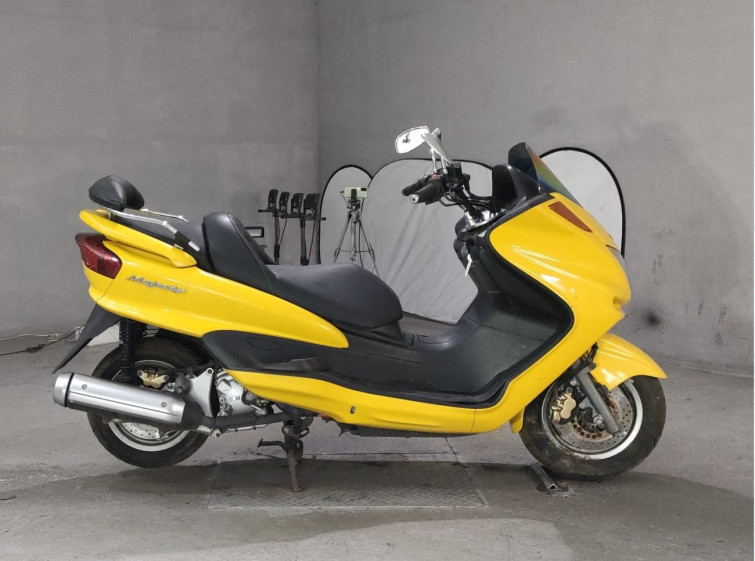 Мотоцикл Yamaha MAJESTY 250 з пробігом 1121 km