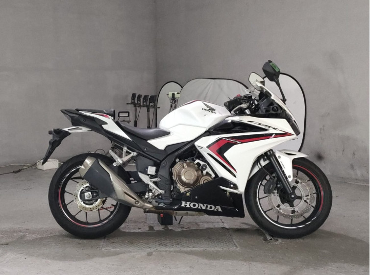 Мотоцикл Honda CBR400R з пробігом 58431 km