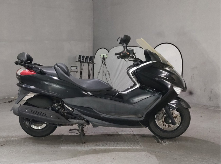 Мотоцикл Yamaha MAJESTY 250