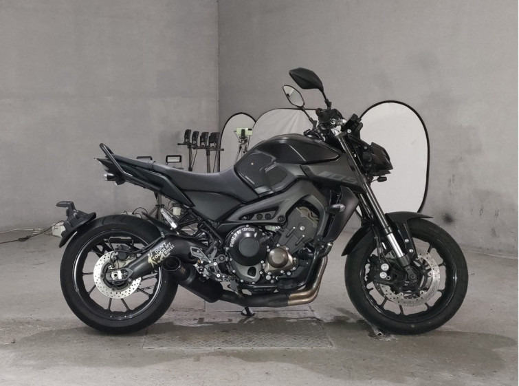 Мотоцикл Yamaha MT-09 з пробігом 49091 km