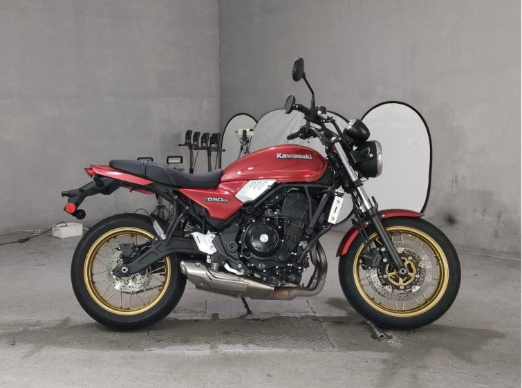 Мотоцикл Kawasaki Z650RS з пробігом 1969 km