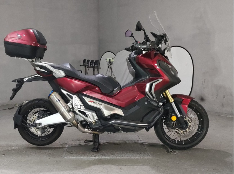 Мотоцикл Honda X-ADV750 з пробігом 24115 km