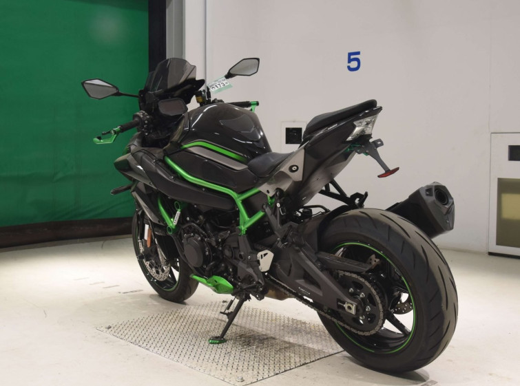 Мотоцикл Kawasaki NINJA H2 з пробігом 12758 km