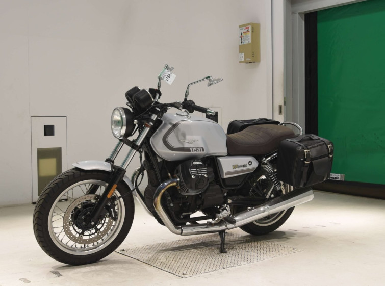 Мотоцикл Moto Guzzi V7 SPECIAL з пробігом 2507 km