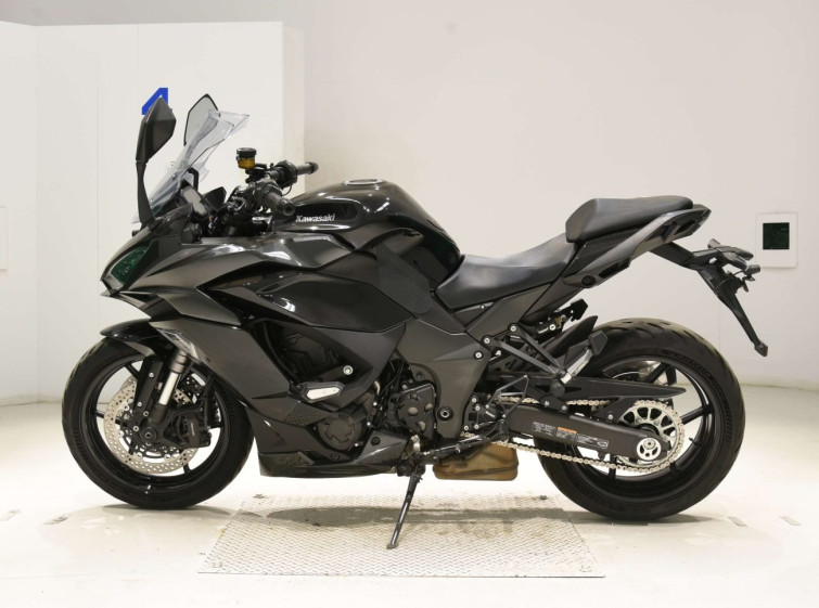 Мотоцикл Kawasaki ninja 1000 sx з пробігом 38642 km
