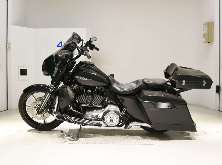 Мотоцикл HD SREET GLIDE FLHX1690 з пробігом 87420 km