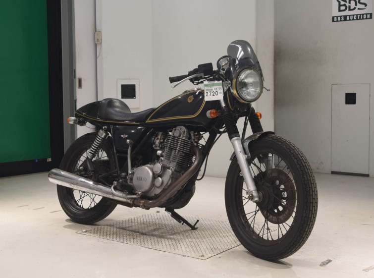 Мотоцикл Yamaha SR400 з пробігом 4758 km