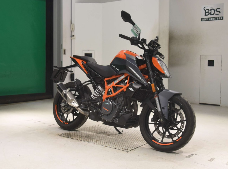 Мотоцикл KTM 390 DUKE з пробігом 3976 km