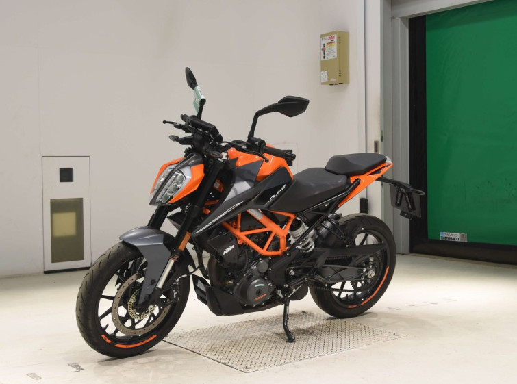 Мотоцикл KTM 390 DUKE з пробігом 3976 km