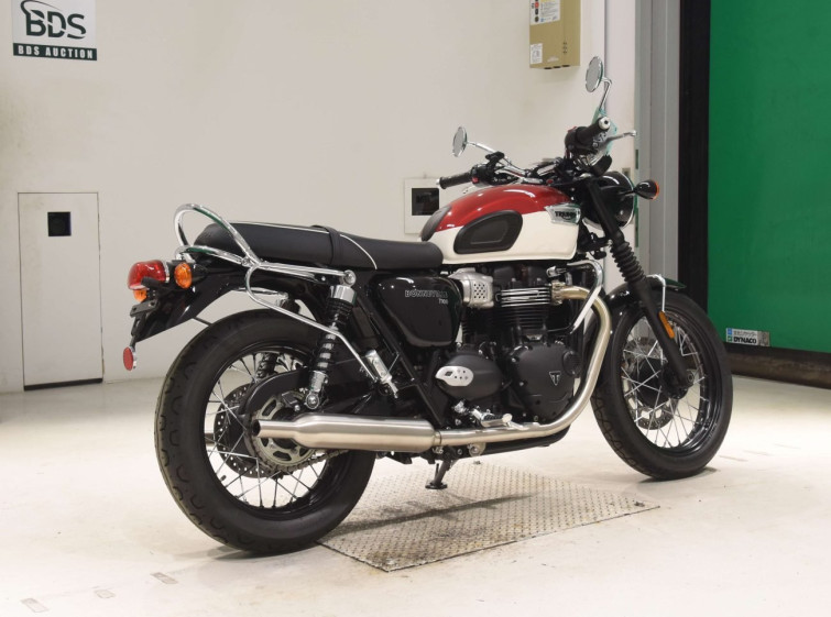 Мотоцикл Triumph BONNEVILLE T100 з пробігом 995 km