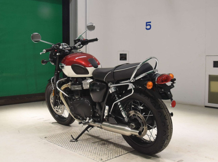 Мотоцикл Triumph BONNEVILLE T100 з пробігом 995 km