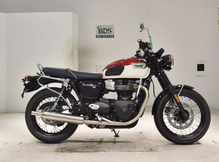 Мотоцикл Triumph BONNEVILLE T100 з пробігом 995 km