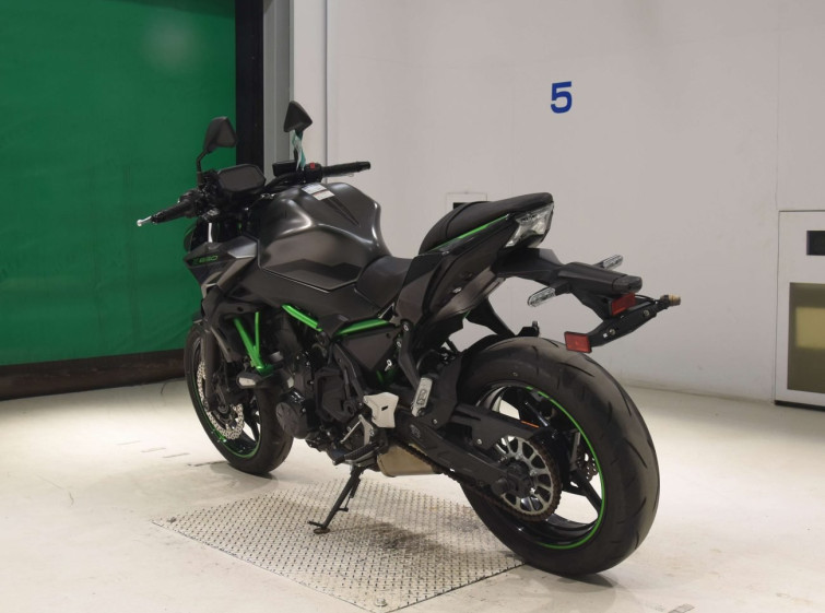 Мотоцикл Kawasaki Z650A з пробігом 8242 km