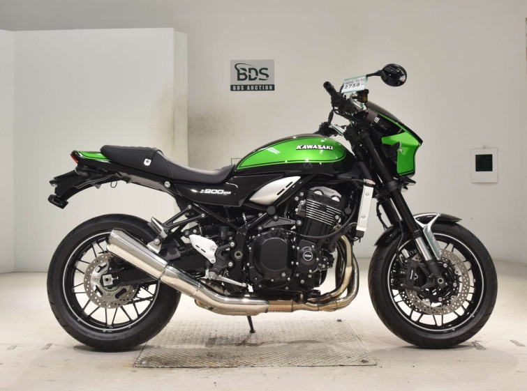 Мотоцикл Kawasaki Z900RS с пробегом 220 km