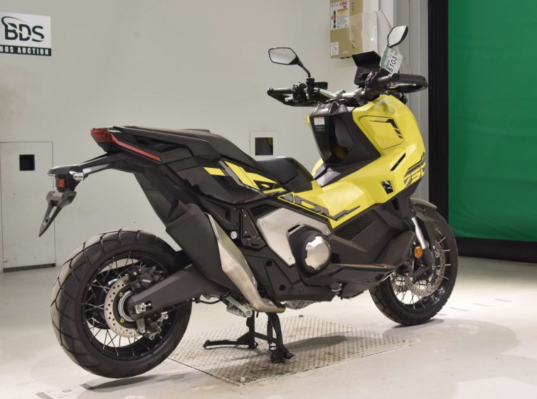 Мотоцикл Honda X-ADV750-2 с пробегом 1124 km